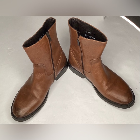 Kalena women’s Italian made leather boots, low heel, zipper, size 39 - Picture 2 of 12